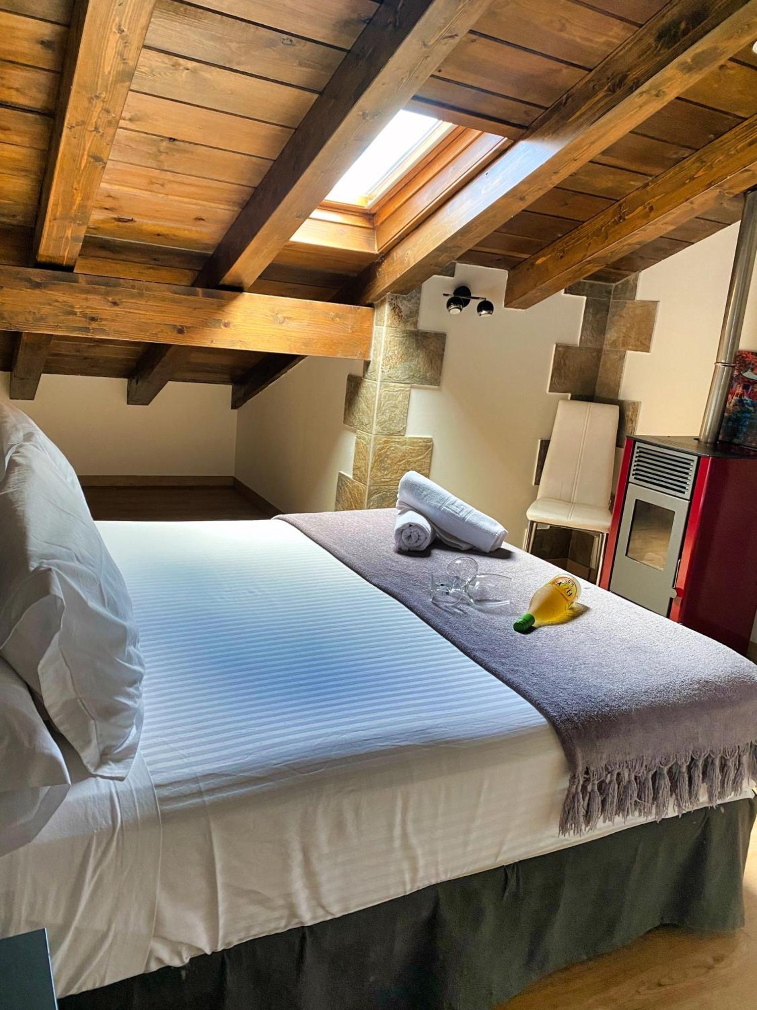 Apartamentos Spa Casco Historico De Isla - AlojateIsla Plana Værelse billede