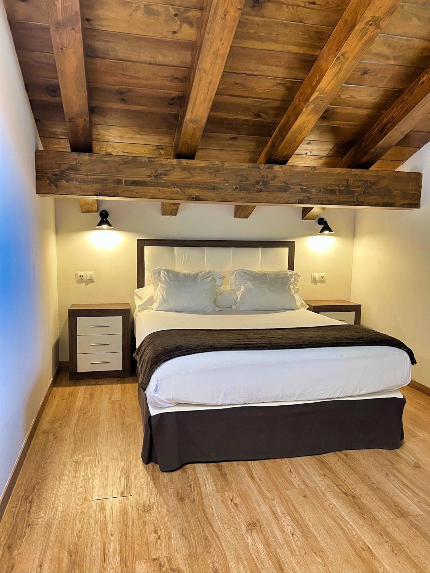 Apartamentos Spa Casco Historico De Isla - AlojateIsla Plana Værelse billede